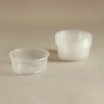 Műanyag tégely - 200 ml